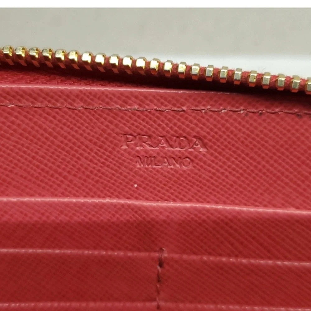 Prada Pre-loved Milano Saffiano Leather Wallet - Picture 4 of 9